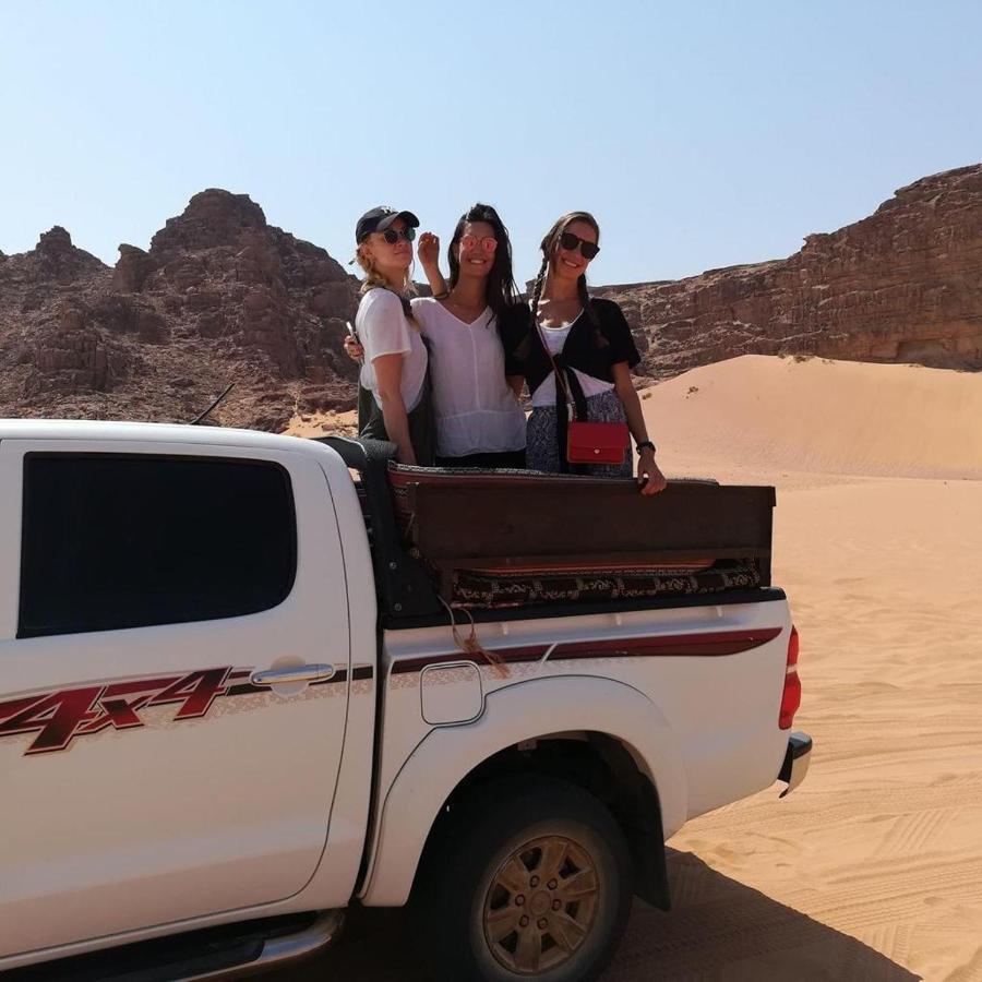 Maraheb Luxury Camp Hotel Wadi Rum Exterior foto